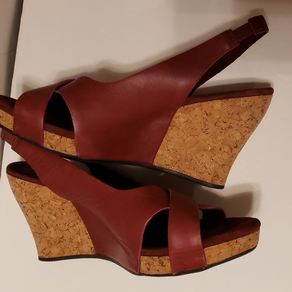 UGG Hazel Leather Slingback Cork Wedge Sandal sz 10 - Picture 6 of 7